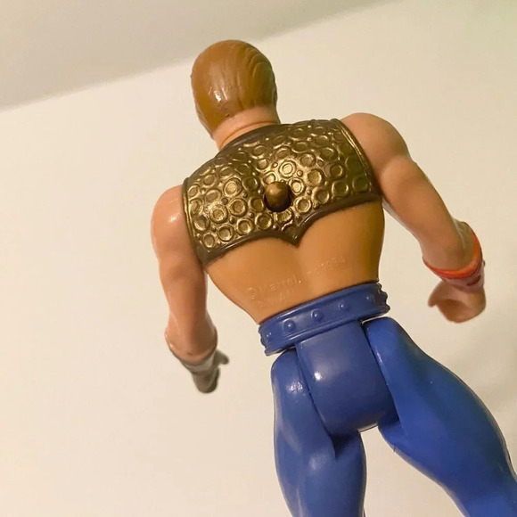 Vintage 1984 She  Ra Princess Power Bow Figure Mattel MOTU Shera Toy - Picture 7 of 12